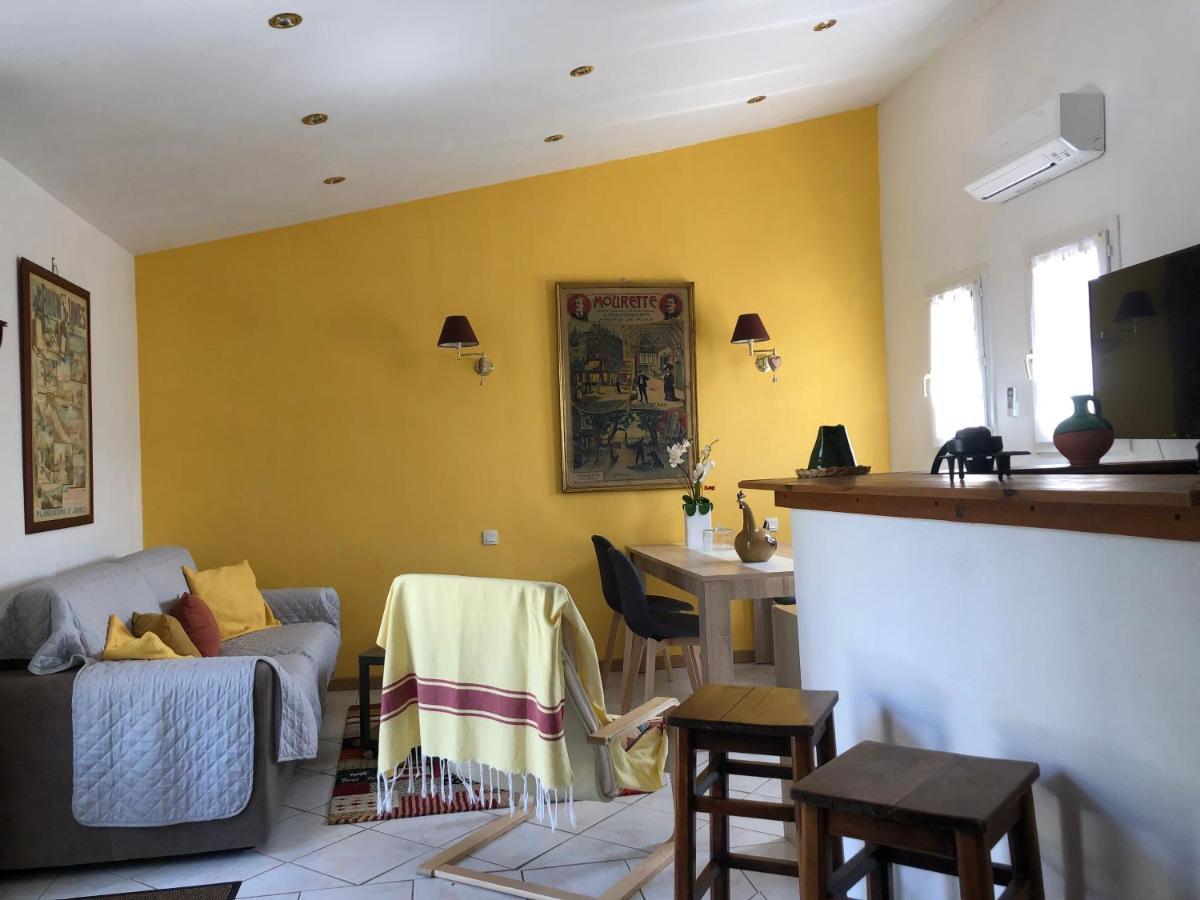 Le Cabanon Des Hirondelles Villa Villecroze Bagian luar foto