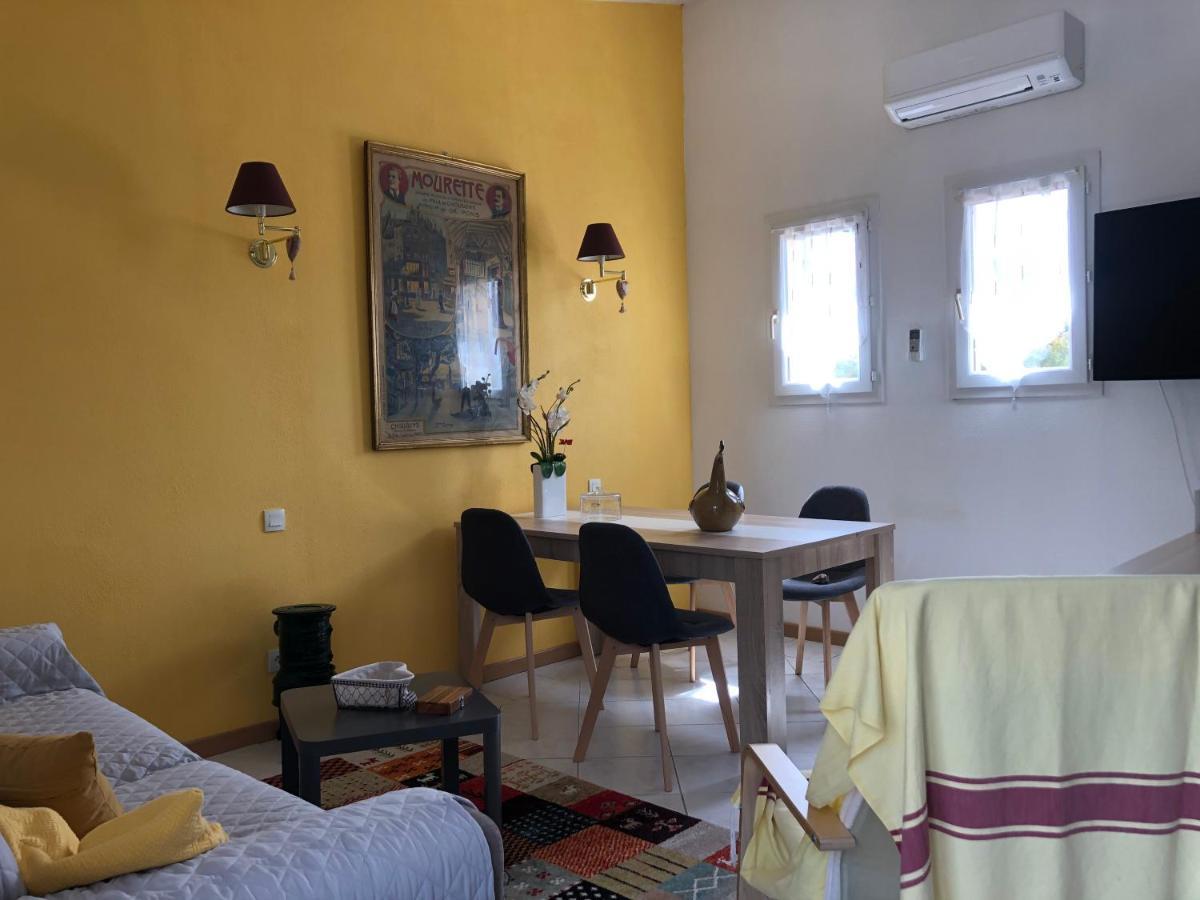 Le Cabanon Des Hirondelles Villa Villecroze Bagian luar foto