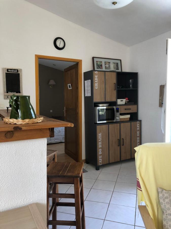 Le Cabanon Des Hirondelles Villa Villecroze Bagian luar foto