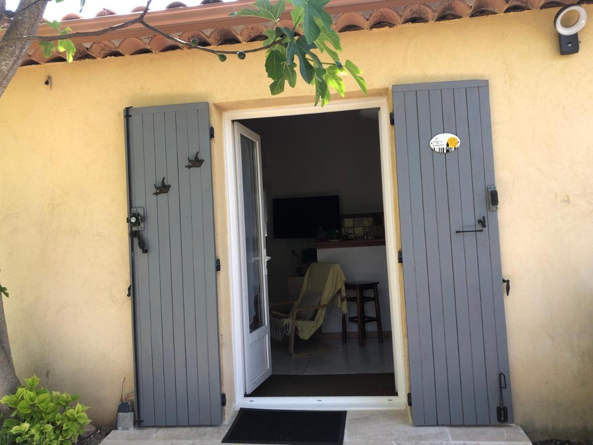 Le Cabanon Des Hirondelles Villa Villecroze Bagian luar foto