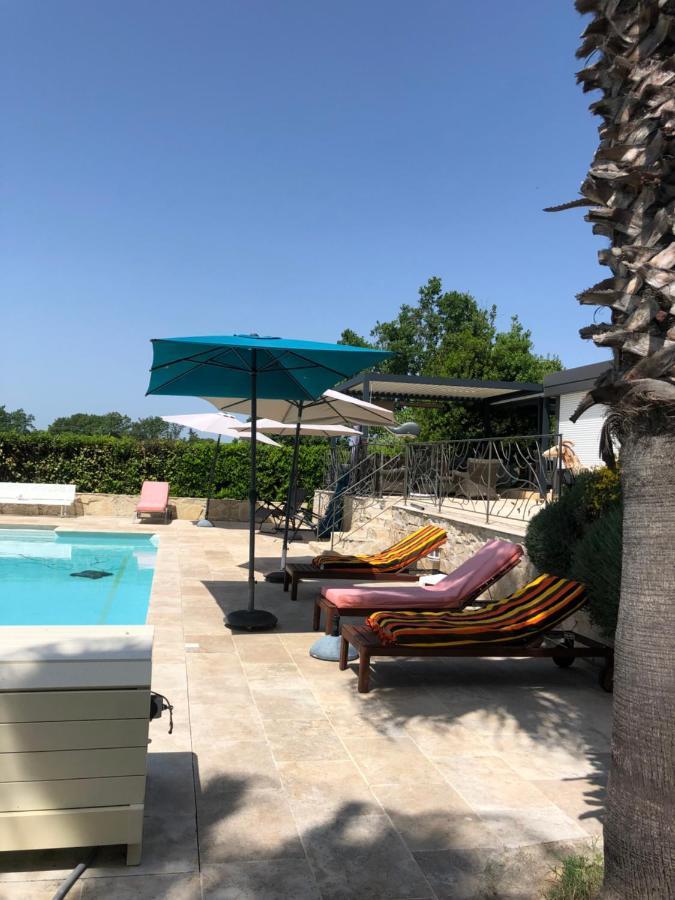 Le Cabanon Des Hirondelles Villa Villecroze Bagian luar foto