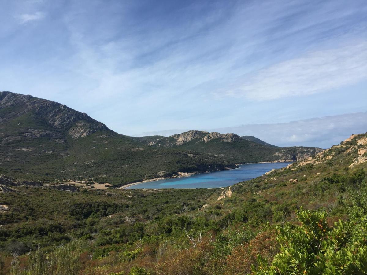 Le Cabanon Des Hirondelles Villa Villecroze Bagian luar foto